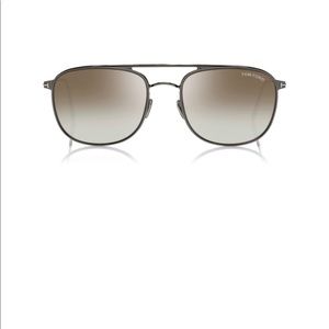 Tom Ford Jake sunglasses. Shiny metal style with metal T temple decoration.